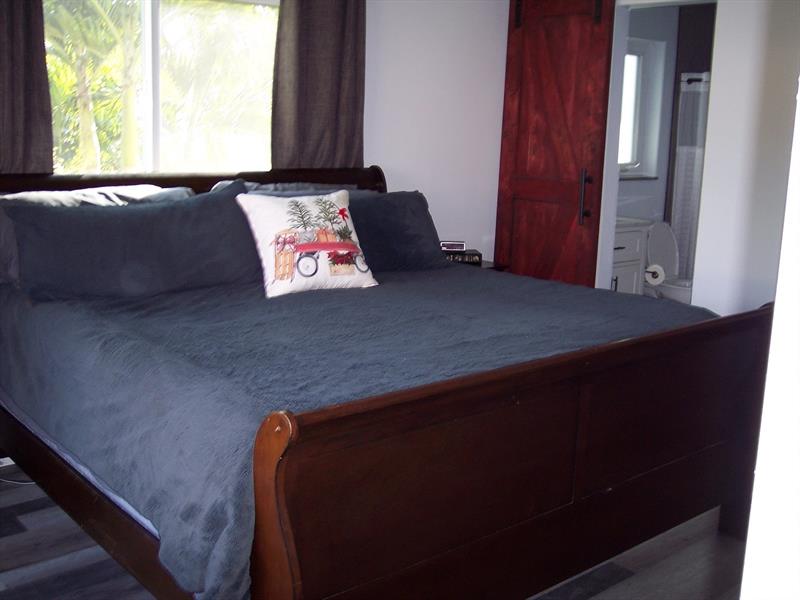 Image 9 of 73 For 9921 38th St