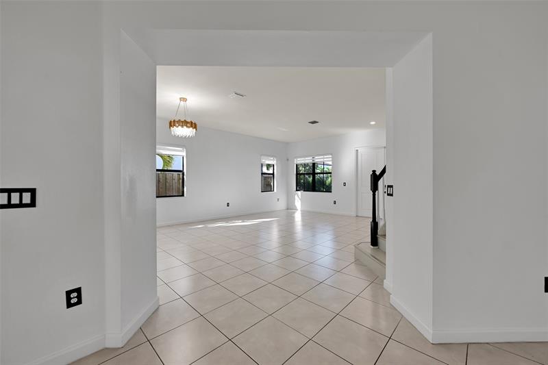 Image 16 of 35 For 25241 118th Ave