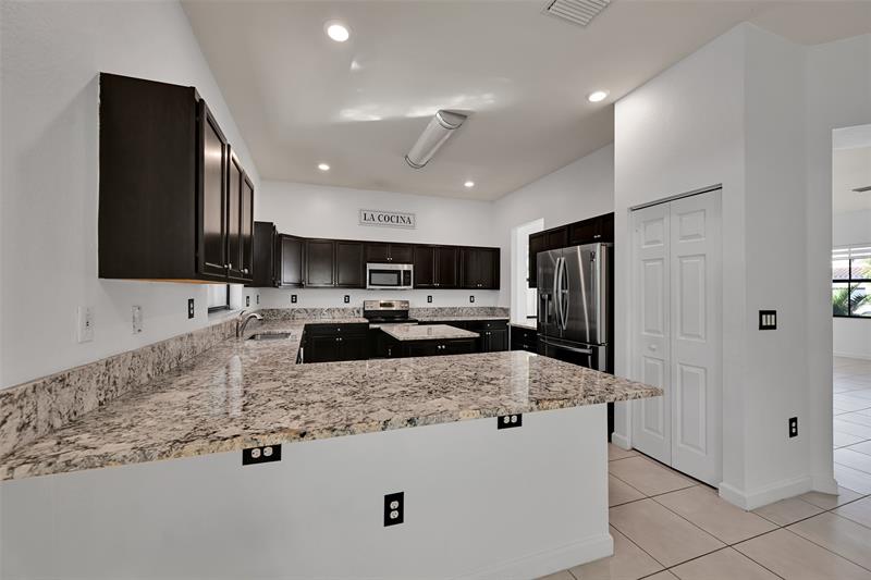 Image 20 of 35 For 25241 118th Ave