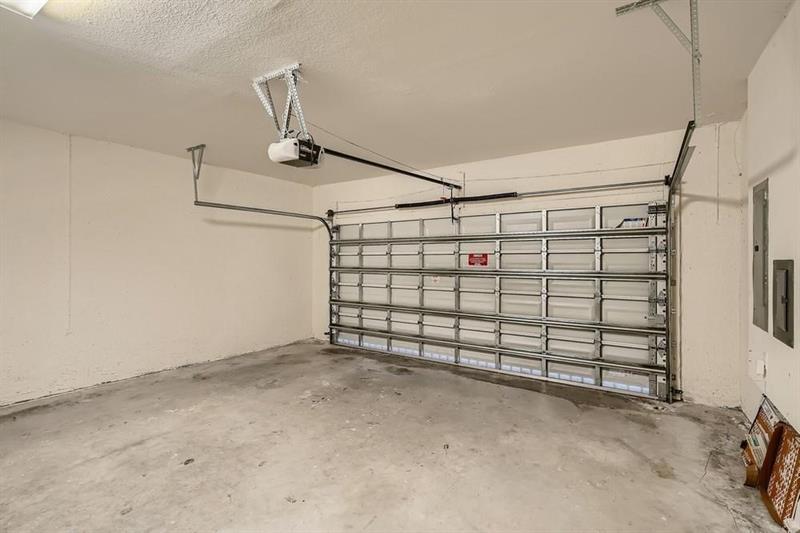 Image 29 of 35 For 25241 118th Ave