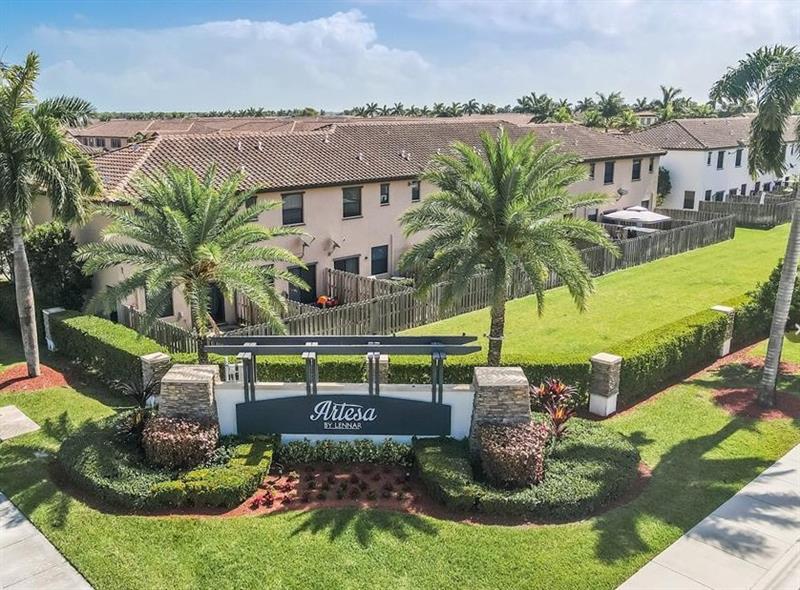 Image 3 of 35 For 25241 118th Ave