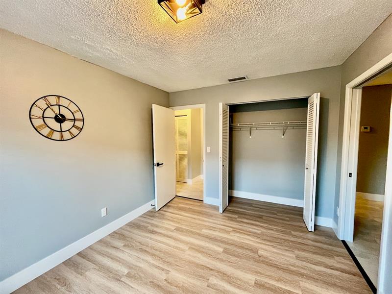 Image 13 of 51 For 3313 Inverrary Blvd  3313