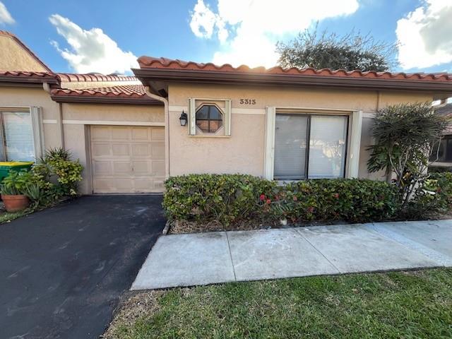 Image 21 of 51 For 3313 Inverrary Blvd  3313