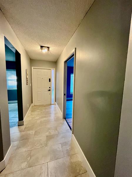 Image 5 of 51 For 3313 Inverrary Blvd  3313