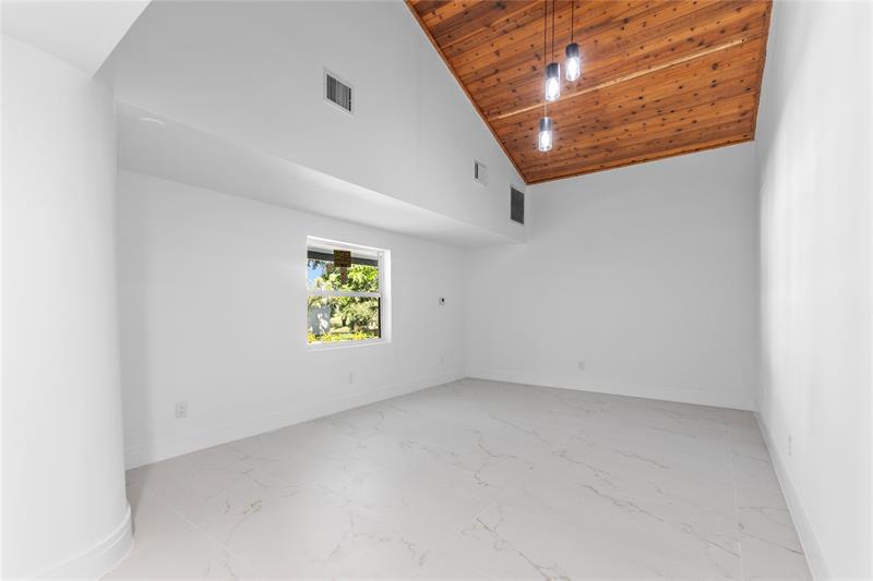 Image 15 of 46 For 4701 1st Pl  