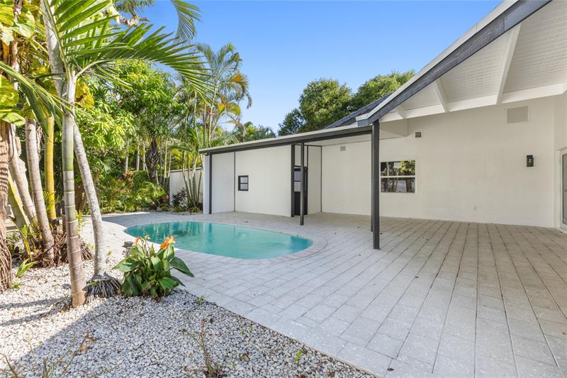 Image 34 of 46 For 4701 1st Pl  