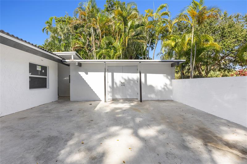 Image 35 of 46 For 4701 1st Pl  