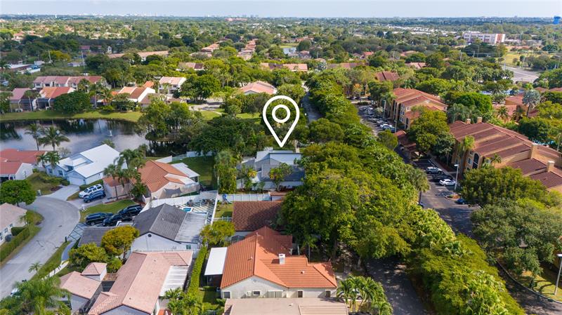 Image 39 of 46 For 4701 1st Pl  