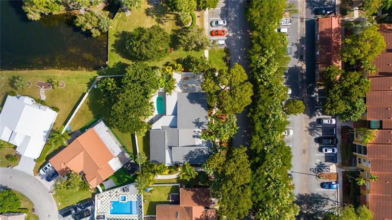 Image 40 of 46 For 4701 1st Pl  