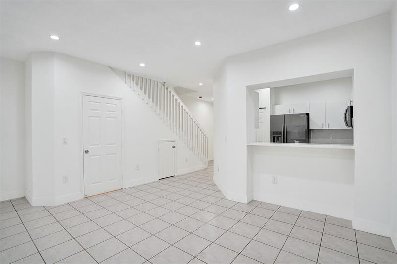 Image 11 of 35 For 1003 100th Ave