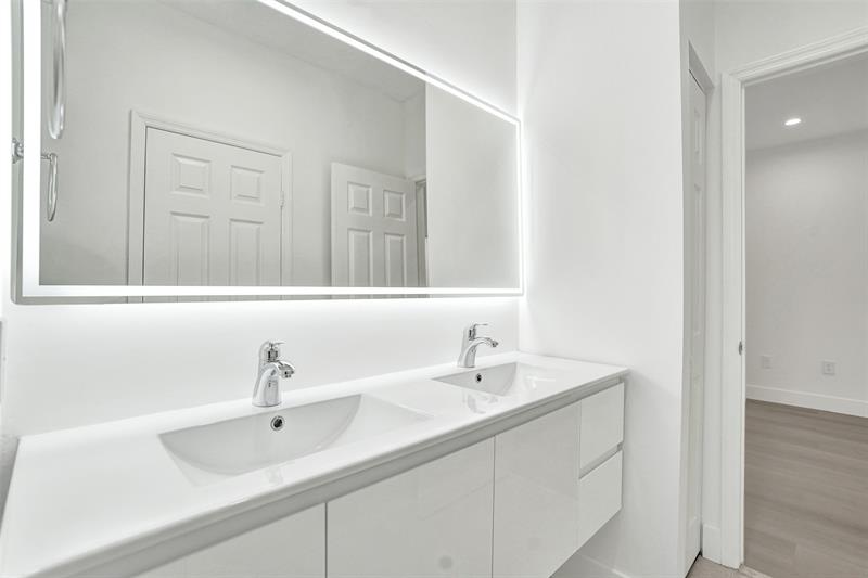 Image 22 of 35 For 1003 100th Ave