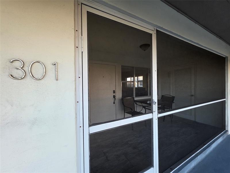 Image 2 of 14 For 300 Layne Blvd  301