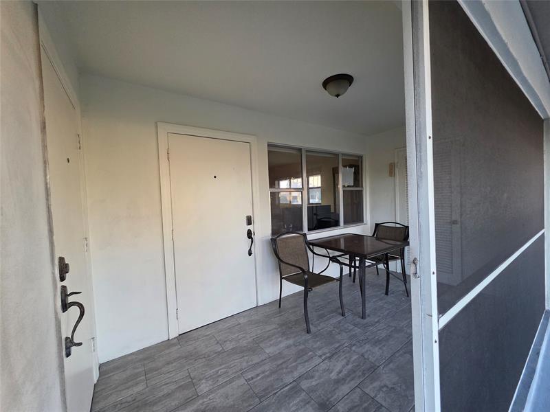 Image 3 of 14 For 300 Layne Blvd  301