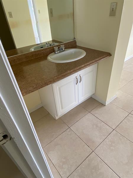 Image 10 of 23 For 12104 Glenmoor Dr  12104