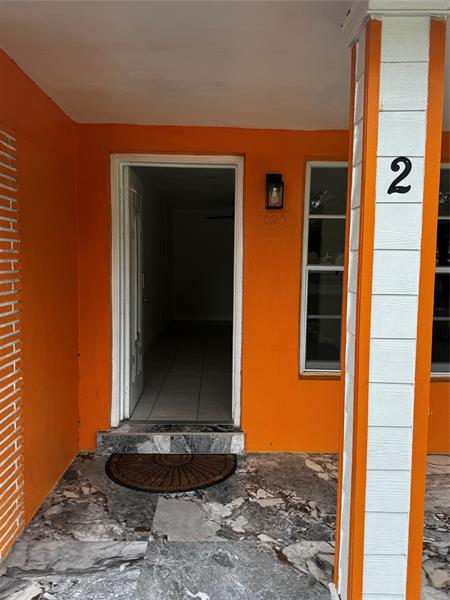 Image 4 of 24 For 1020 Indiana Ave