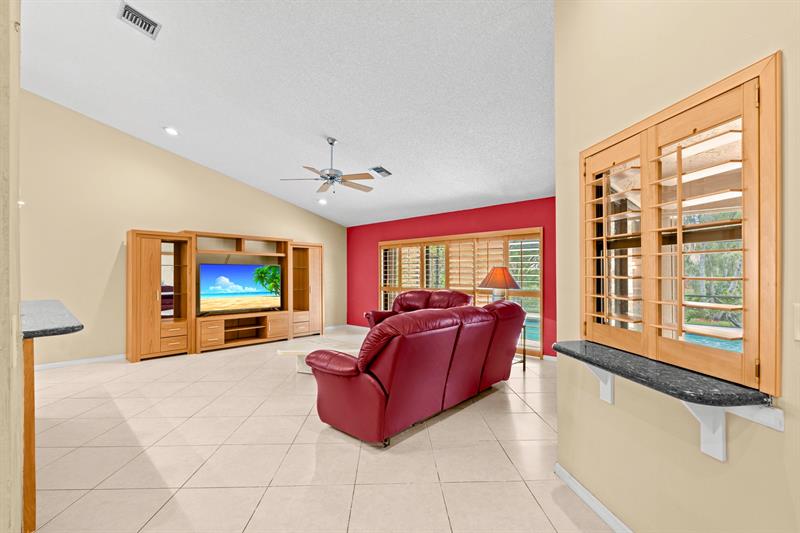 Image 14 of 57 For 1120 100th Way