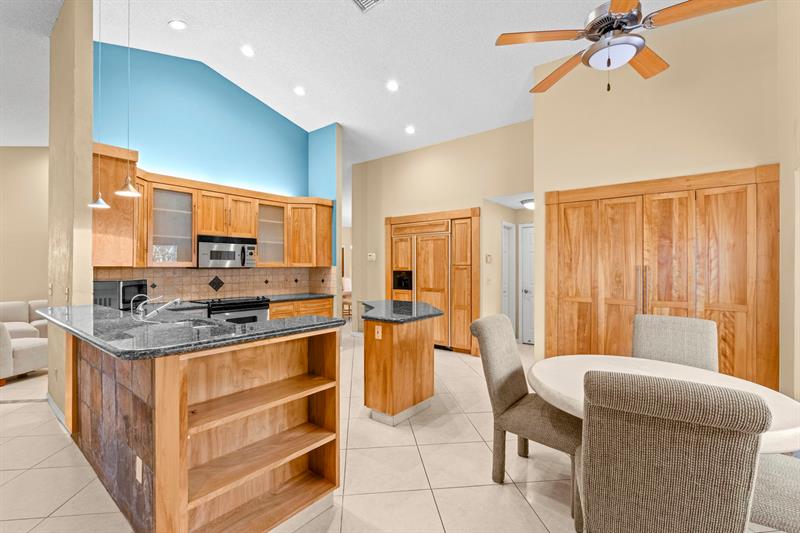 Image 17 of 57 For 1120 100th Way