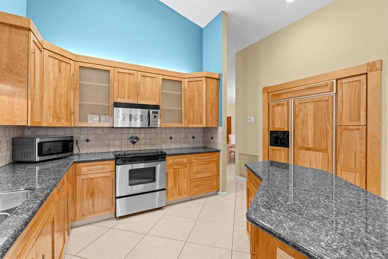 Image 23 of 57 For 1120 100th Way