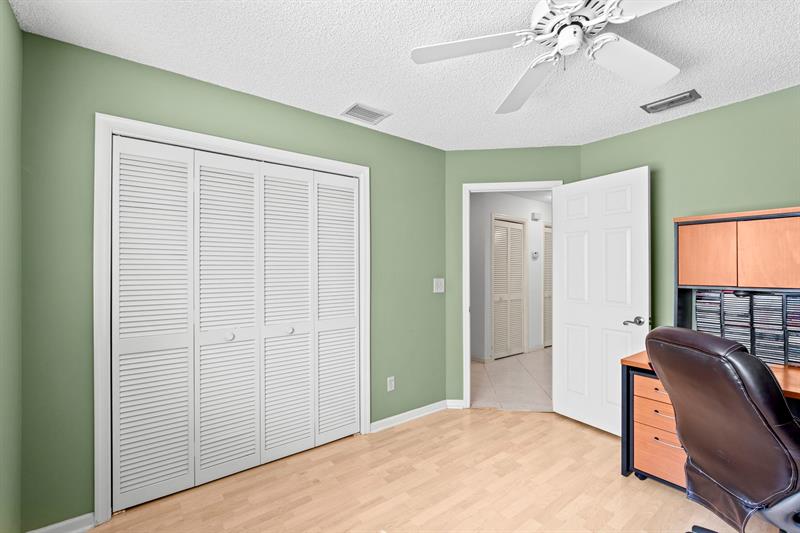 Image 32 of 57 For 1120 100th Way