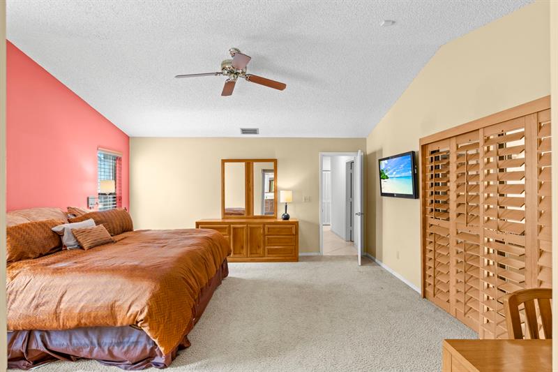 Image 37 of 57 For 1120 100th Way