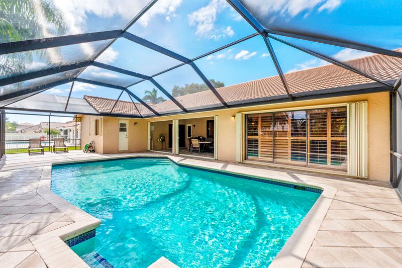 Image 41 of 57 For 1120 100th Way