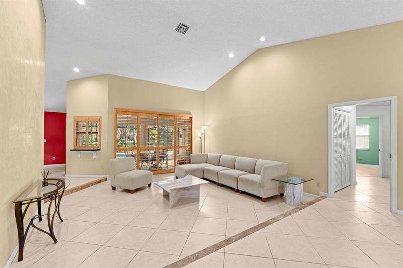 Image 8 of 57 For 1120 100th Way