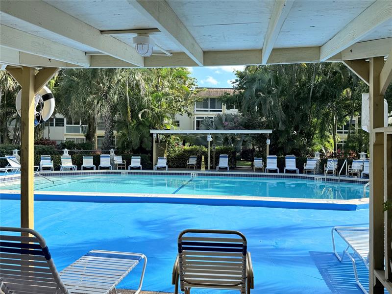 Image 46 of 50 For 5171 Oakland Park Blvd  312