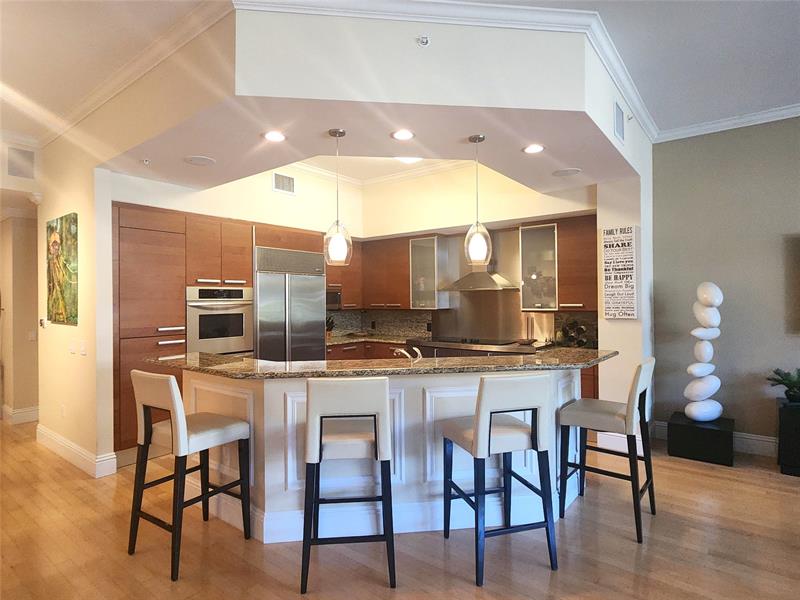 Image 5 of 31 For 701 21st Ave  103