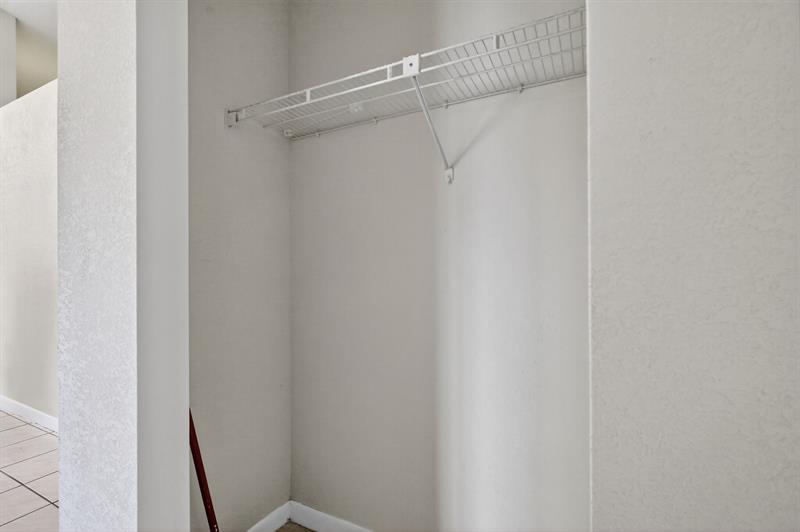 Image 18 of 44 For 18091 134th Ct