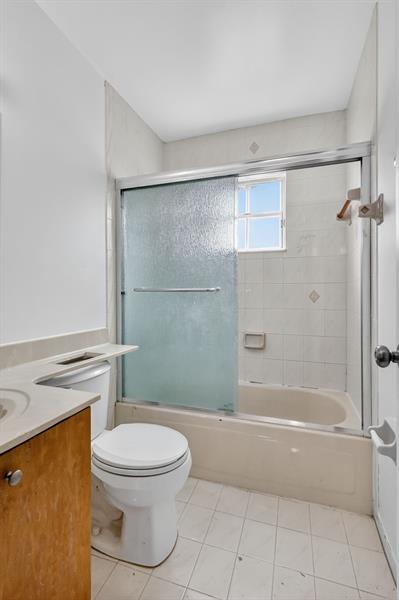 Image 27 of 44 For 18091 134th Ct