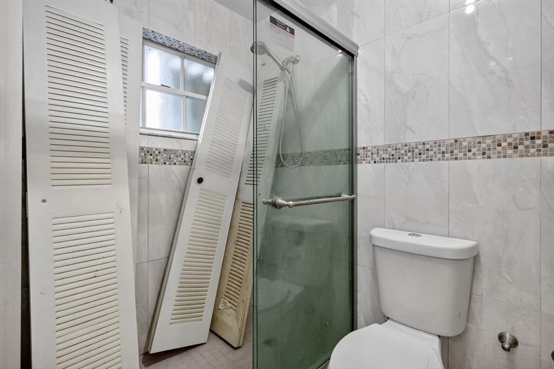 Image 36 of 44 For 18091 134th Ct