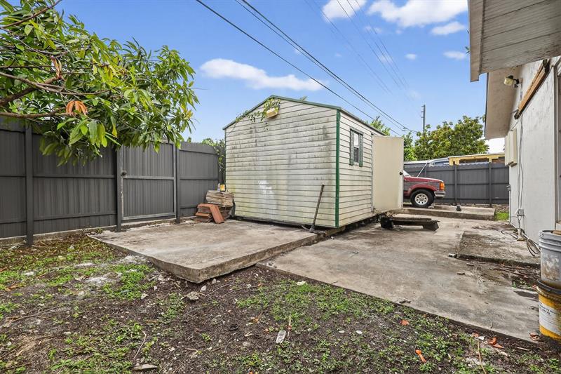 Image 42 of 44 For 18091 134th Ct