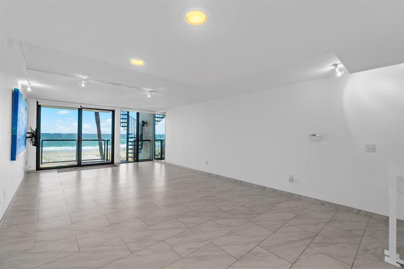 Image 10 of 32 For 550 21 Avenue