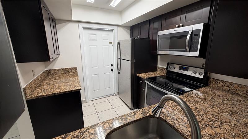 Details for 4061 9th Ave  105, Deerfield Beach, FL 33064