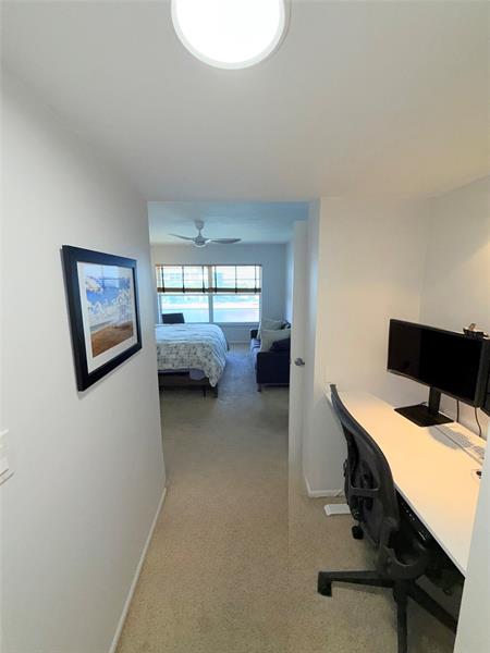 Image 18 of 25 For 2801 Palm Aire Dr  604