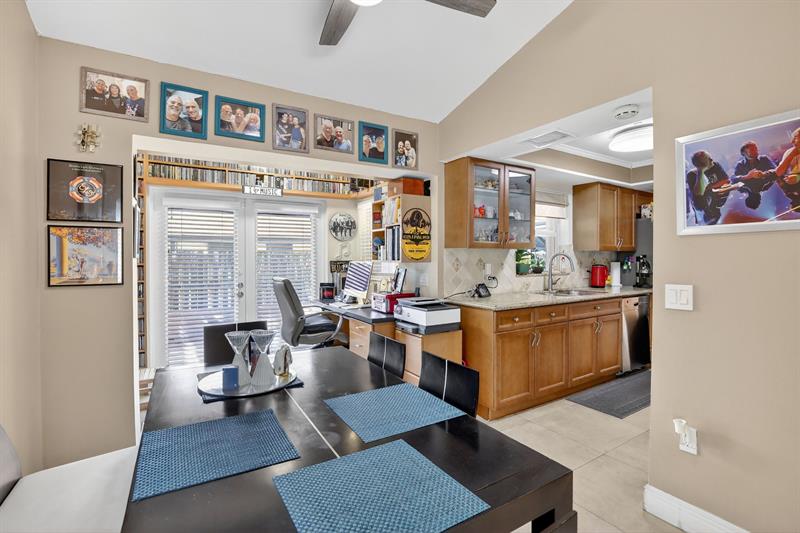 Image 13 of 38 For 10120 Sheridan St.