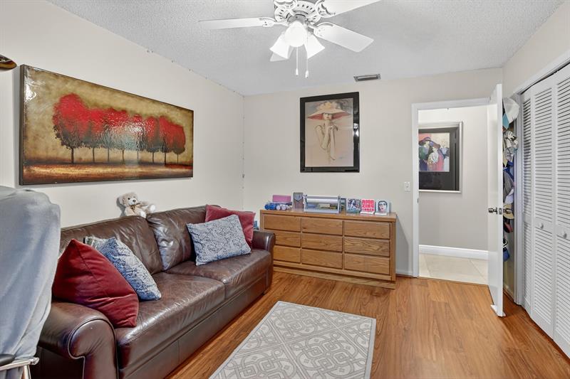 Image 28 of 38 For 10120 Sheridan St.