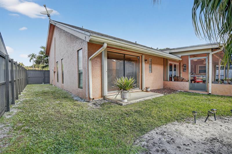 Image 38 of 38 For 10120 Sheridan St.