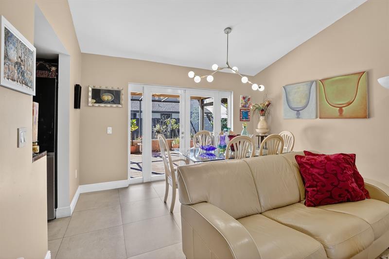 Image 8 of 38 For 10120 Sheridan St.