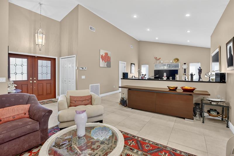 Image 9 of 38 For 10120 Sheridan St.