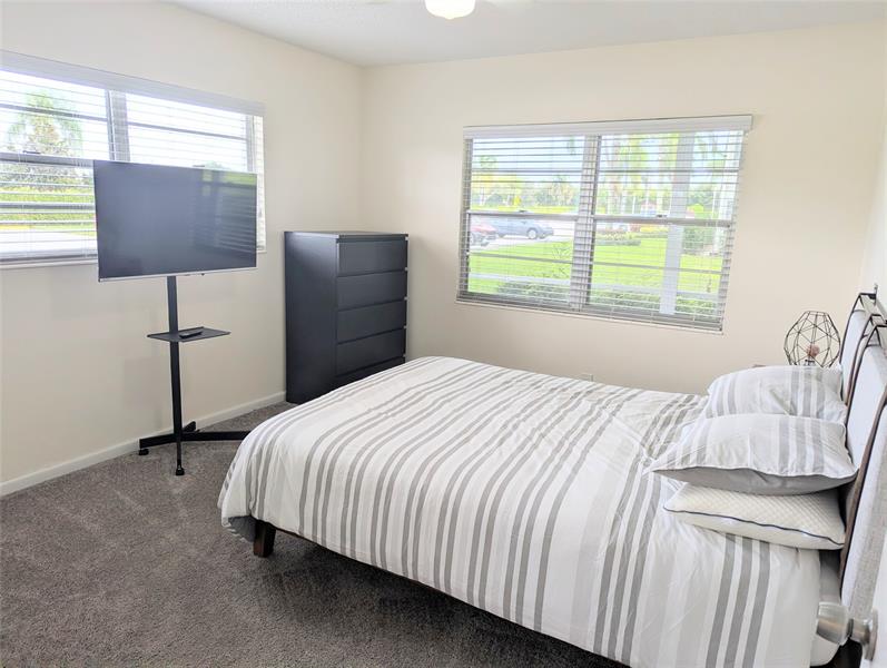 Image 6 of 14 For 589 Fanshaw O  203