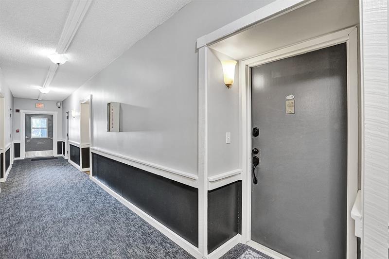 Image 31 of 46 For 3115 Oakland Shores Dr  E109