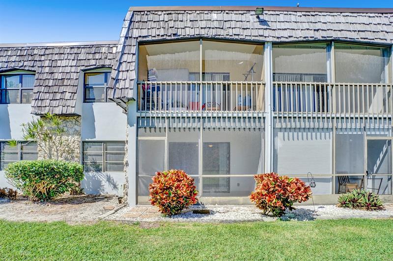 Image 36 of 46 For 3115 Oakland Shores Dr  E109