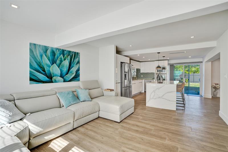 Image 12 of 52 For 701 164th St