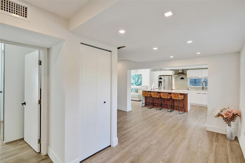 Image 20 of 52 For 701 164th St