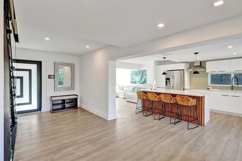 Image 21 of 52 For 701 164th St