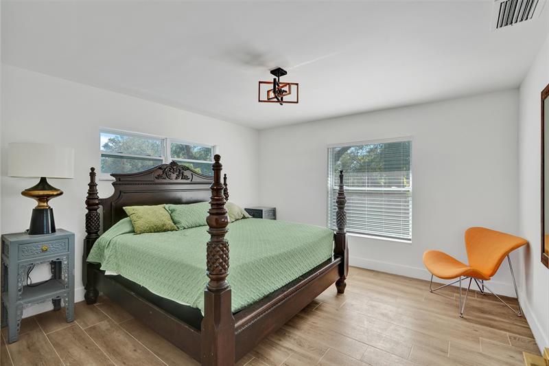 Image 31 of 52 For 701 164th St