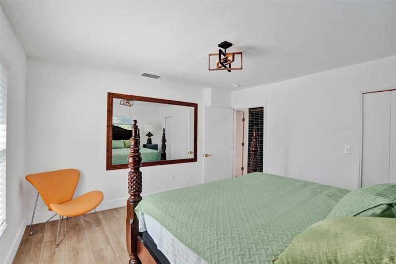 Image 33 of 52 For 701 164th St