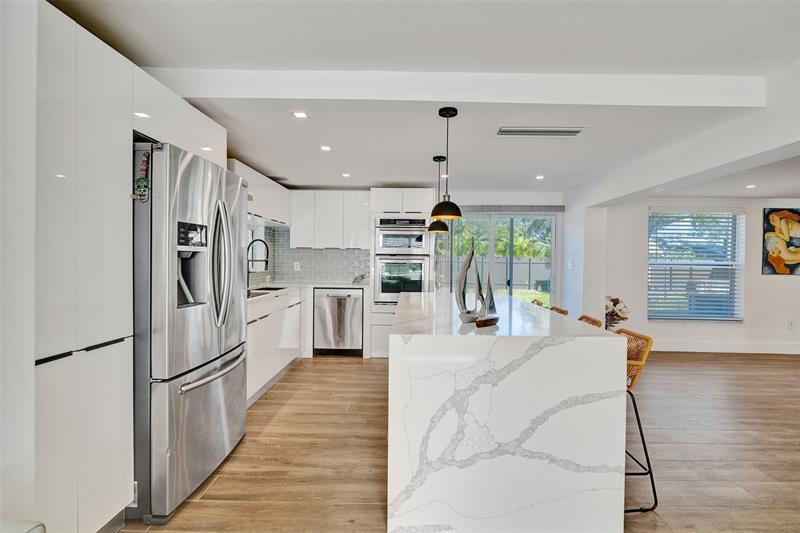 Image 8 of 52 For 701 164th St