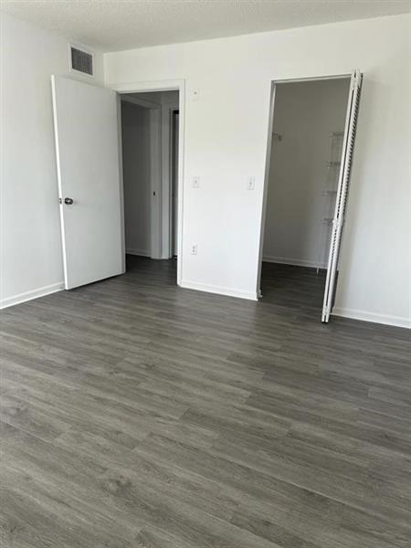 Image 19 of 23 For 4844 State Road 7  305